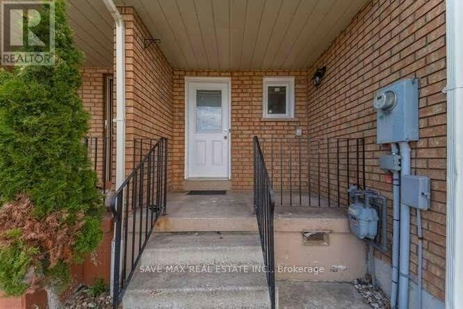 25 Tulip Drive, Brampton, ON, L6Y 3T5 - 2