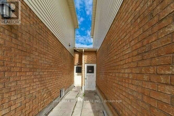 25 Tulip Drive, Brampton, ON, L6Y 3T5 - 30