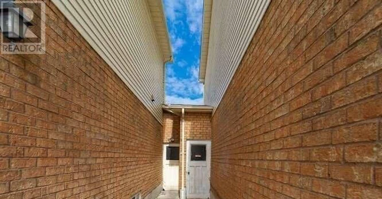 25 Tulip Drive, Brampton, ON, L6Y 3T5 - 30