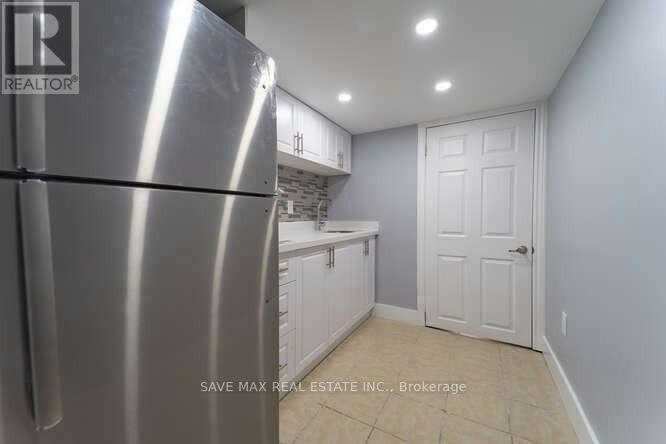 25 Tulip Drive, Brampton, ON, L6Y 3T5 - 25
