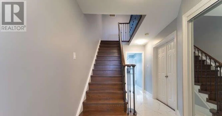 25 Tulip Drive, Brampton, ON, L6Y 3T5 - 4