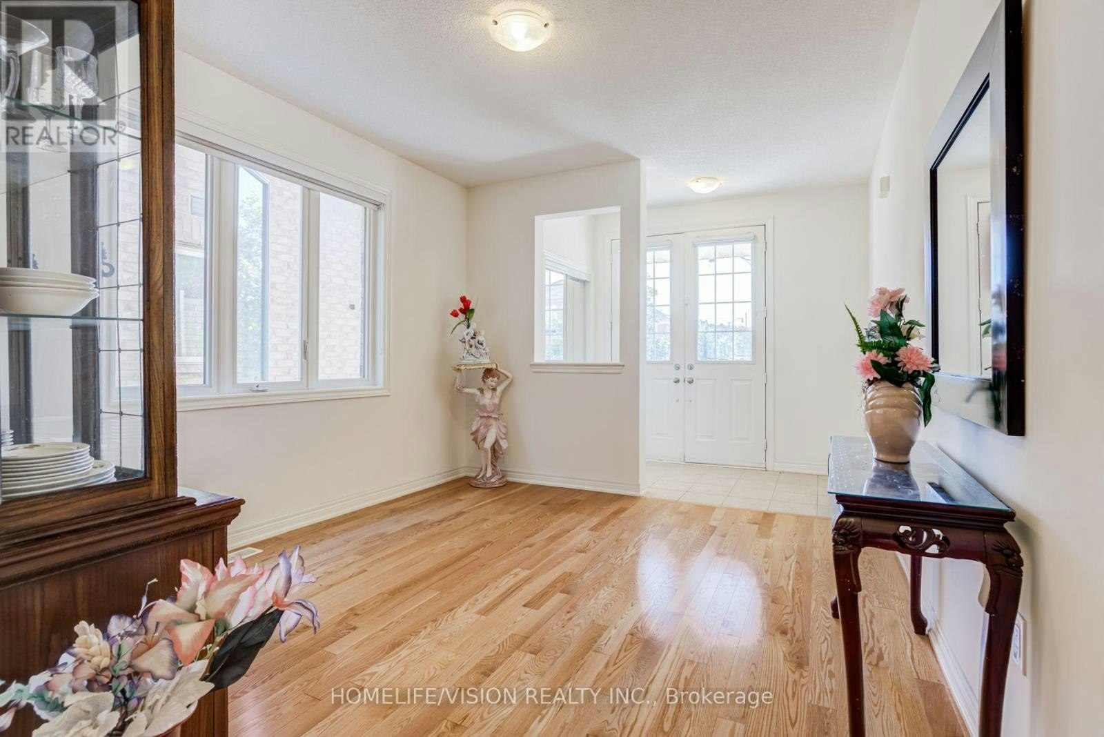383 Royal West Drive, Brampton, ON, L6X 0B3 - 8