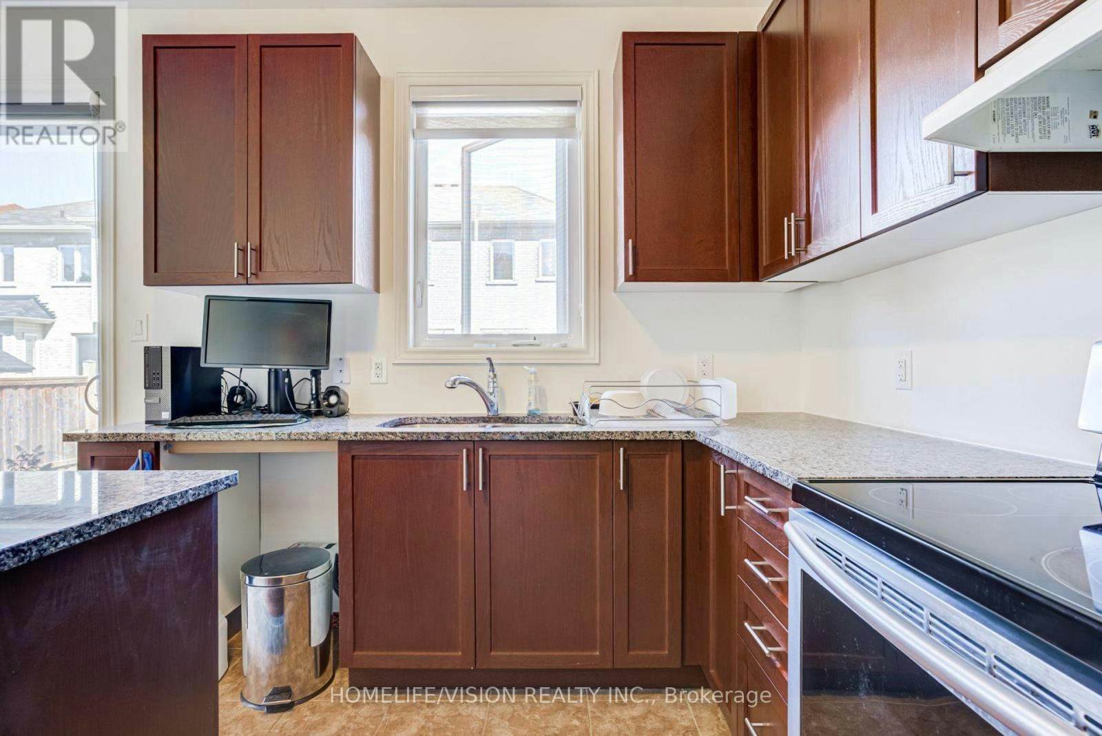 383 Royal West Drive, Brampton, ON, L6X 0B3 - 18