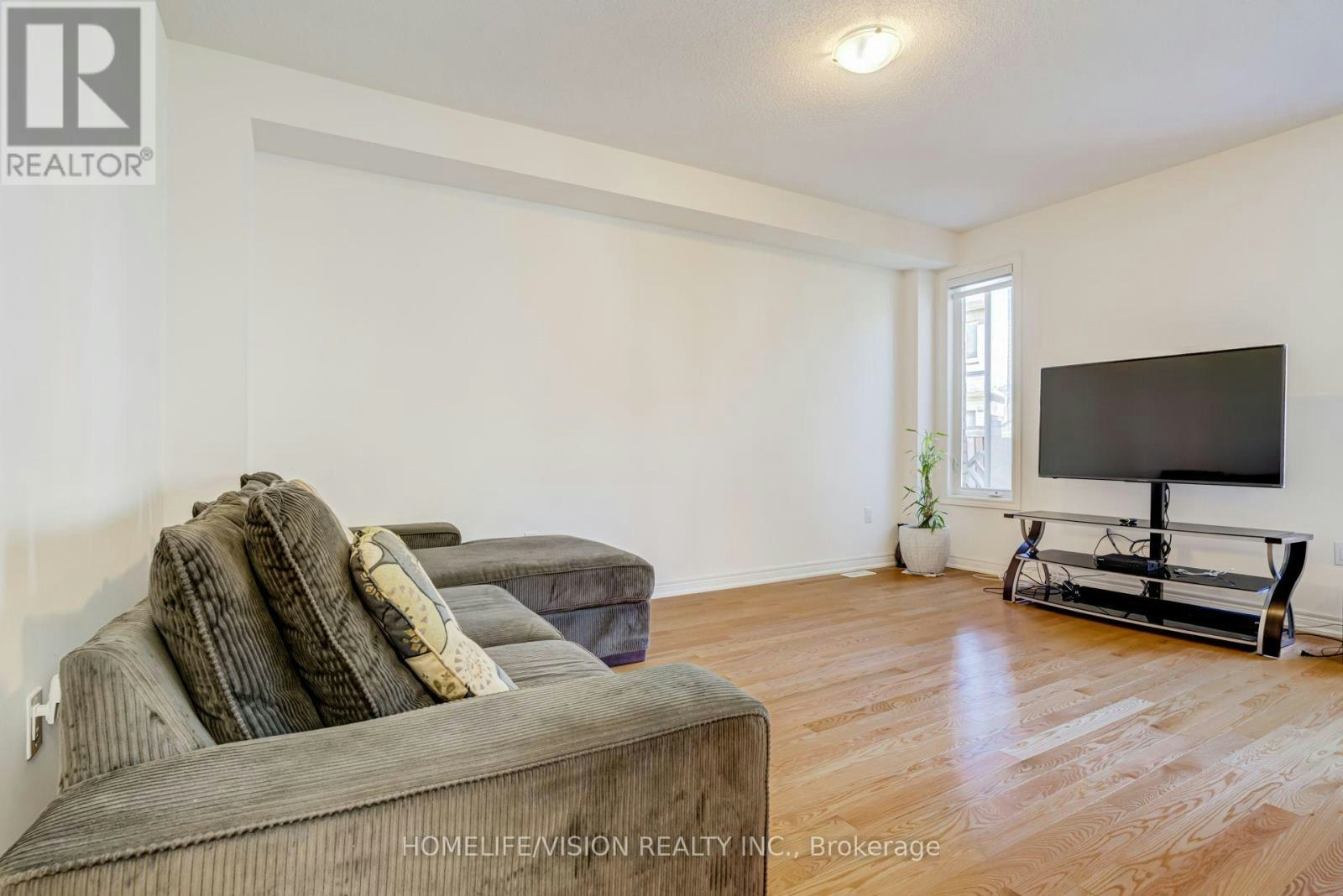 383 Royal West Drive, Brampton, ON, L6X 0B3 - 10