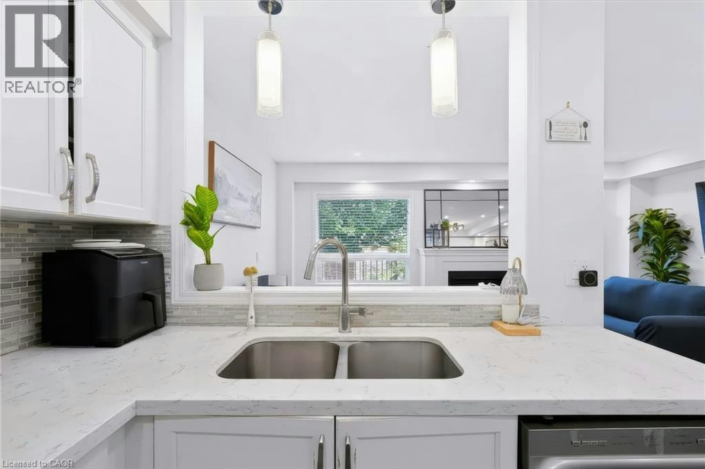 5549 Katy Gate, Mississauga, ON, L5M 7M9 - 12