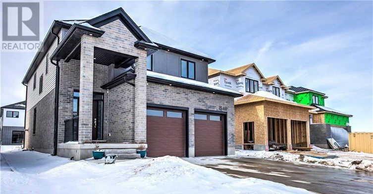 1546 Medway Park Drive, London, ON, N6G 0Z6 - 2