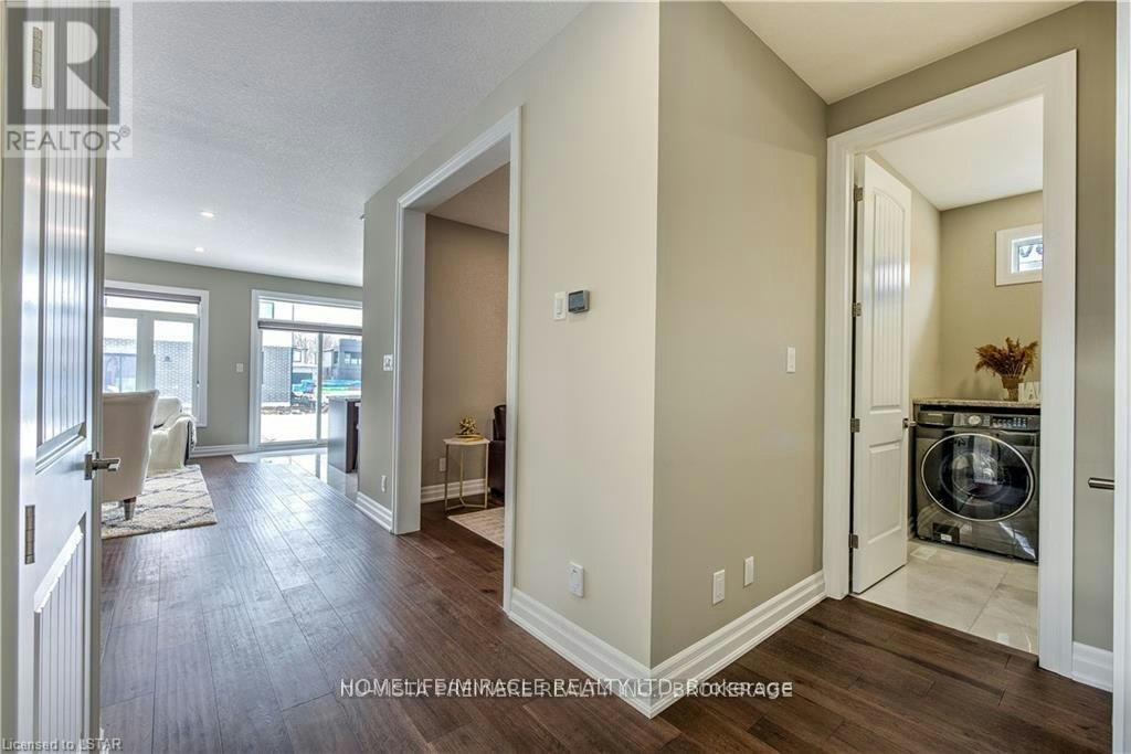 1546 Medway Park Drive, London, ON, N6G 0Z6 - 9