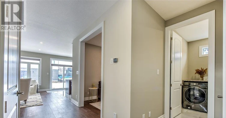 1546 Medway Park Drive, London, ON, N6G 0Z6 - 9