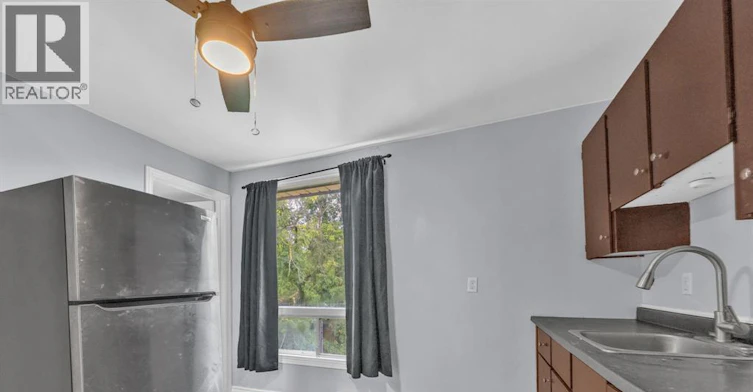 UPPER-2241 Mercer, Windsor, ON, N8X 3R2 - 10