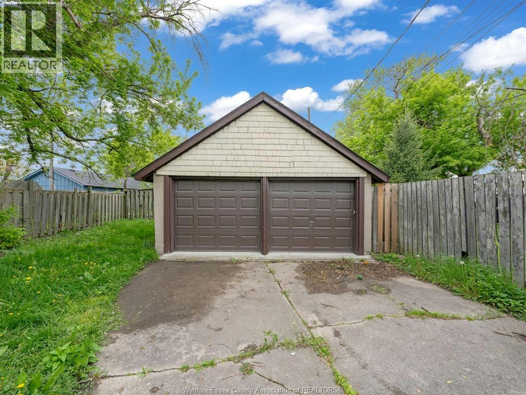 UPPER-2241 Mercer, Windsor, ON, N8X 3R2 - 18