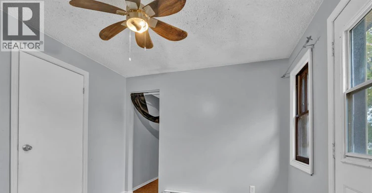 UPPER-2241 Mercer, Windsor, ON, N8X 3R2 - 15