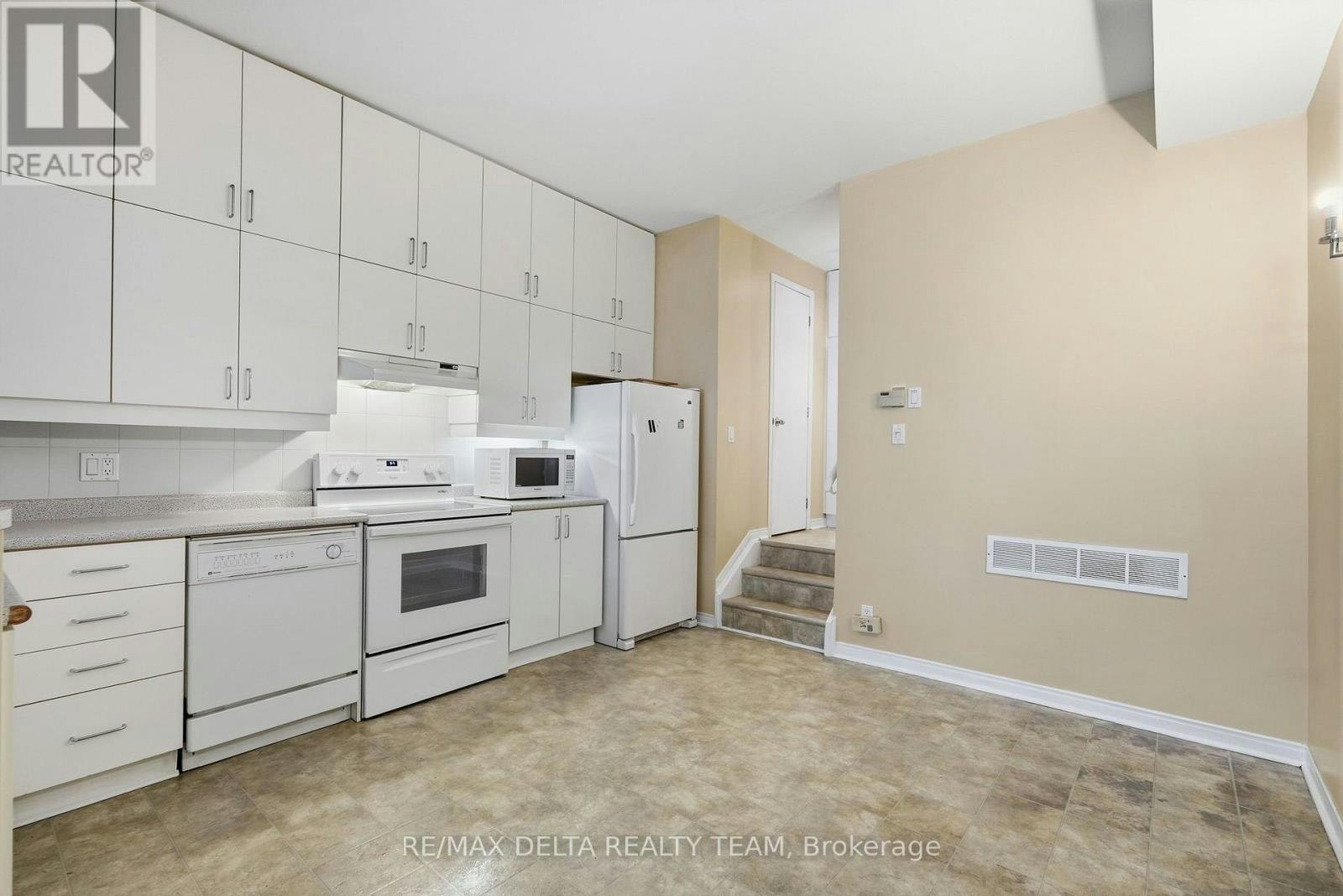 7-170 Cathcart Street, Ottawa, ON, K1N 5B9 - 12