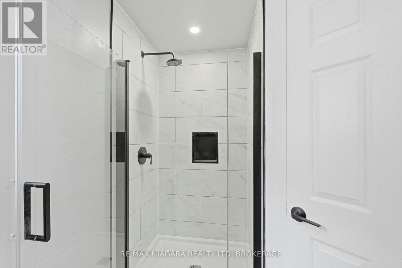 LOWER-422 Brunswick Street, Hamilton, ON, L8H 6S4 - 10