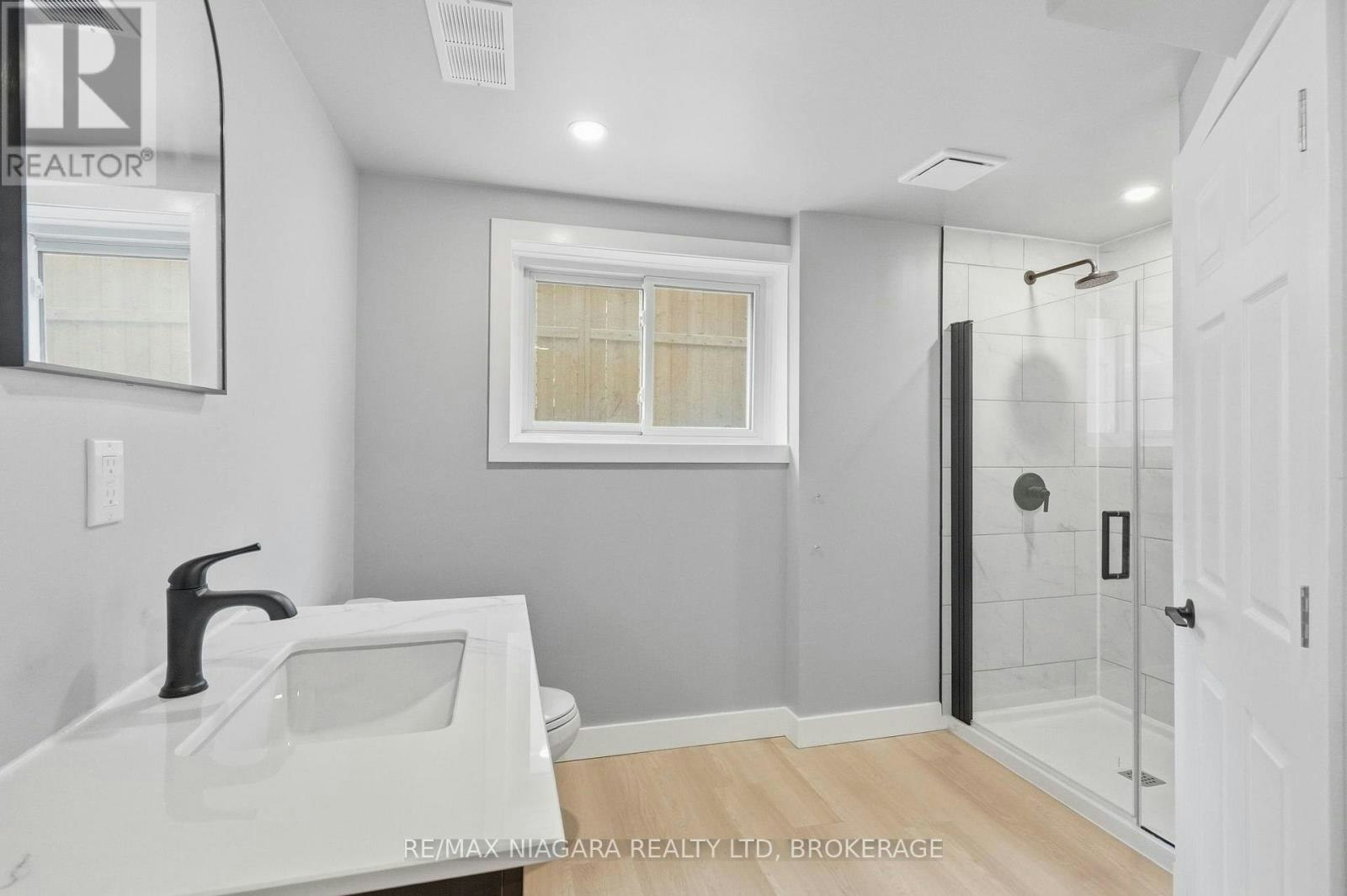 LOWER-422 Brunswick Street, Hamilton, ON, L8H 6S4 - 9