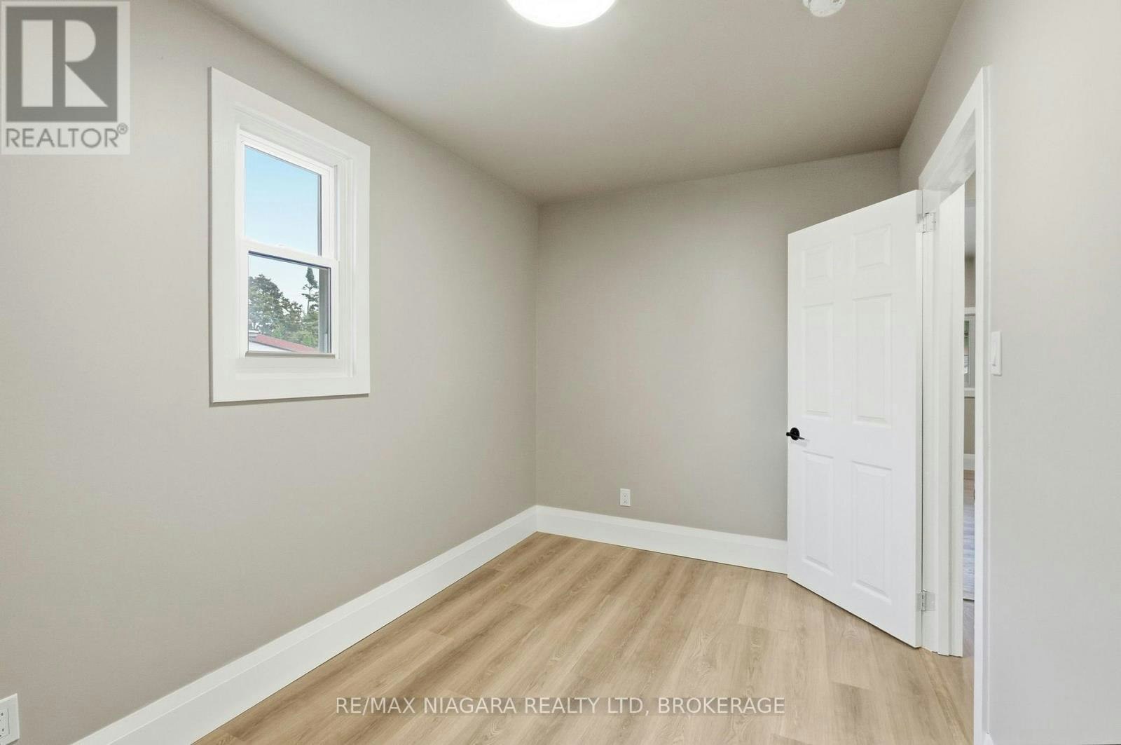 UPPER-422 Brunswick Street, Hamilton, ON, L8H 6S4 - 16
