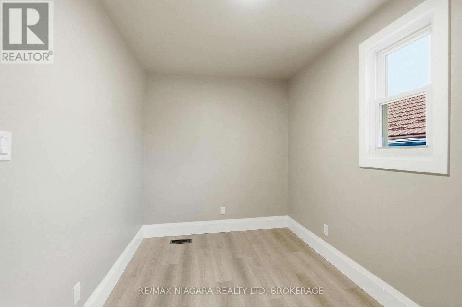 UPPER-422 Brunswick Street, Hamilton, ON, L8H 6S4 - 15