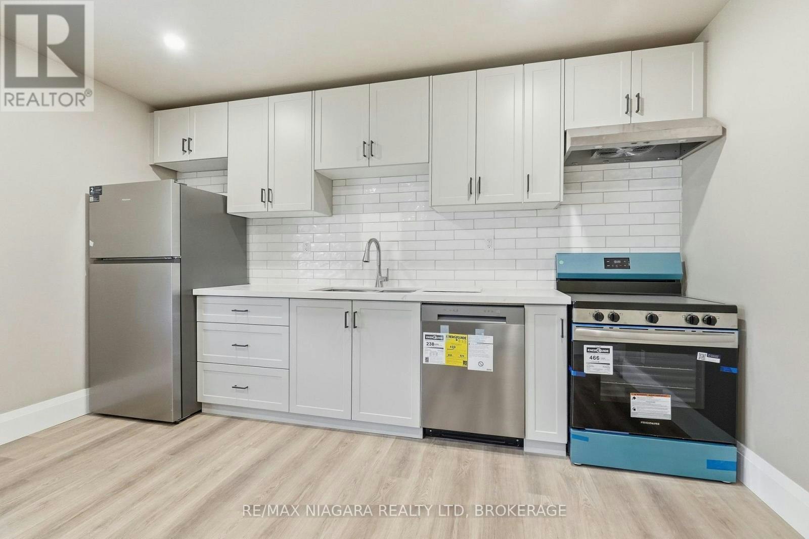 UPPER-422 Brunswick Street, Hamilton, ON, L8H 6S4 - 21