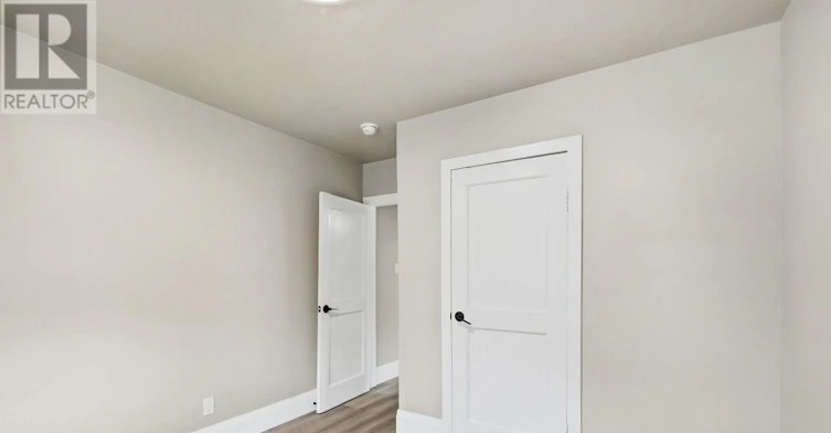 UPPER-422 Brunswick Street, Hamilton, ON, L8H 6S4 - 11