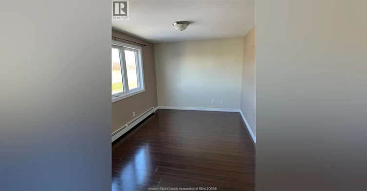 190 Walnut Lane, Essex, ON, N0R 1G0 - 11