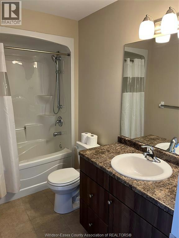 190 Walnut Lane, Essex, ON, N0R 1G0 - 8