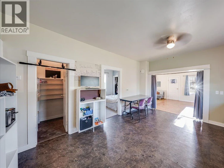 514 Davies Avenue, Salmo, BC, V0G 1Z0 - 23