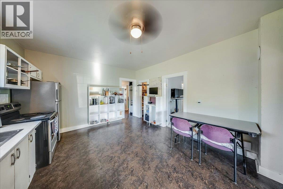 514 Davies Avenue, Salmo, BC, V0G 1Z0 - 22