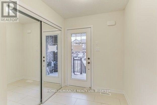 35 Sherway Street, Hamilton, ON, L8J 0J4 2
