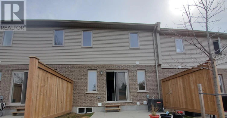 12-50 Pinnacle Drive, Kitchener, ON, N2P 0H8 - 3