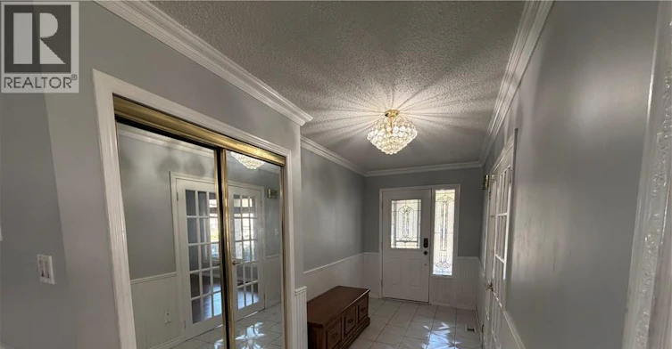 37 Elora Drive, Hamilton, ON, L9C 6T4 - 5