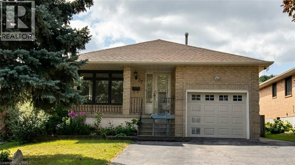37 Elora Drive, Hamilton, ON, L9C 6T4