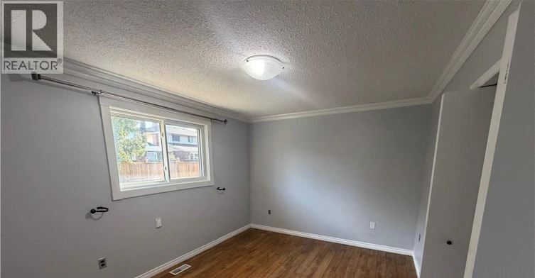 37 Elora Drive, Hamilton, ON, L9C 6T4 - 11