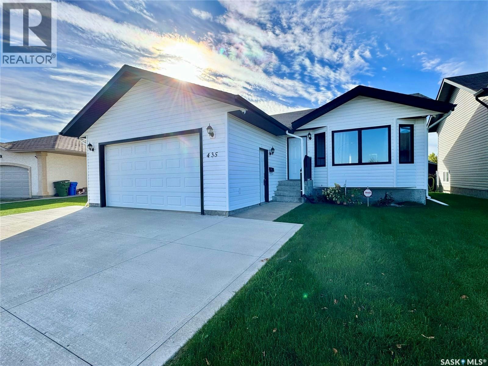 435 Southwood Drive, Prince Albert, SK, S6V 8E5