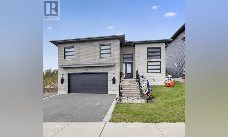 53 Hazelton