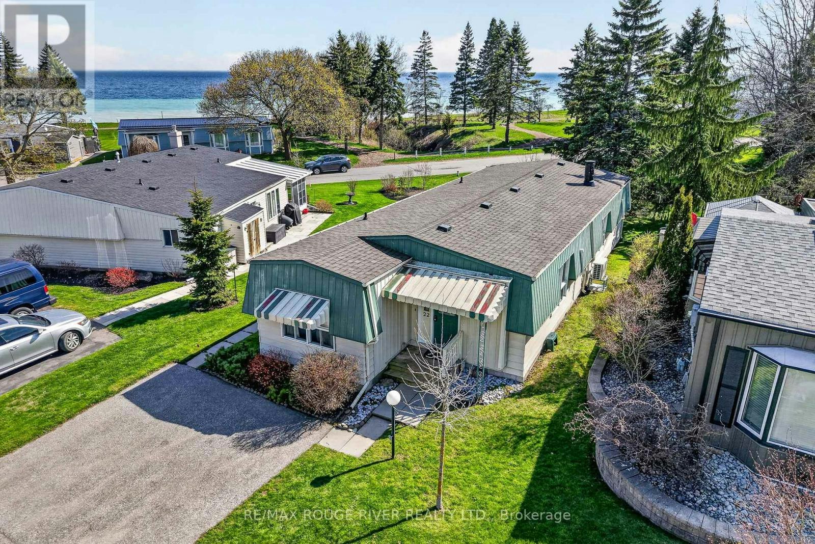 22 Eastbank Road, Clarington, ON, L1B 1A4