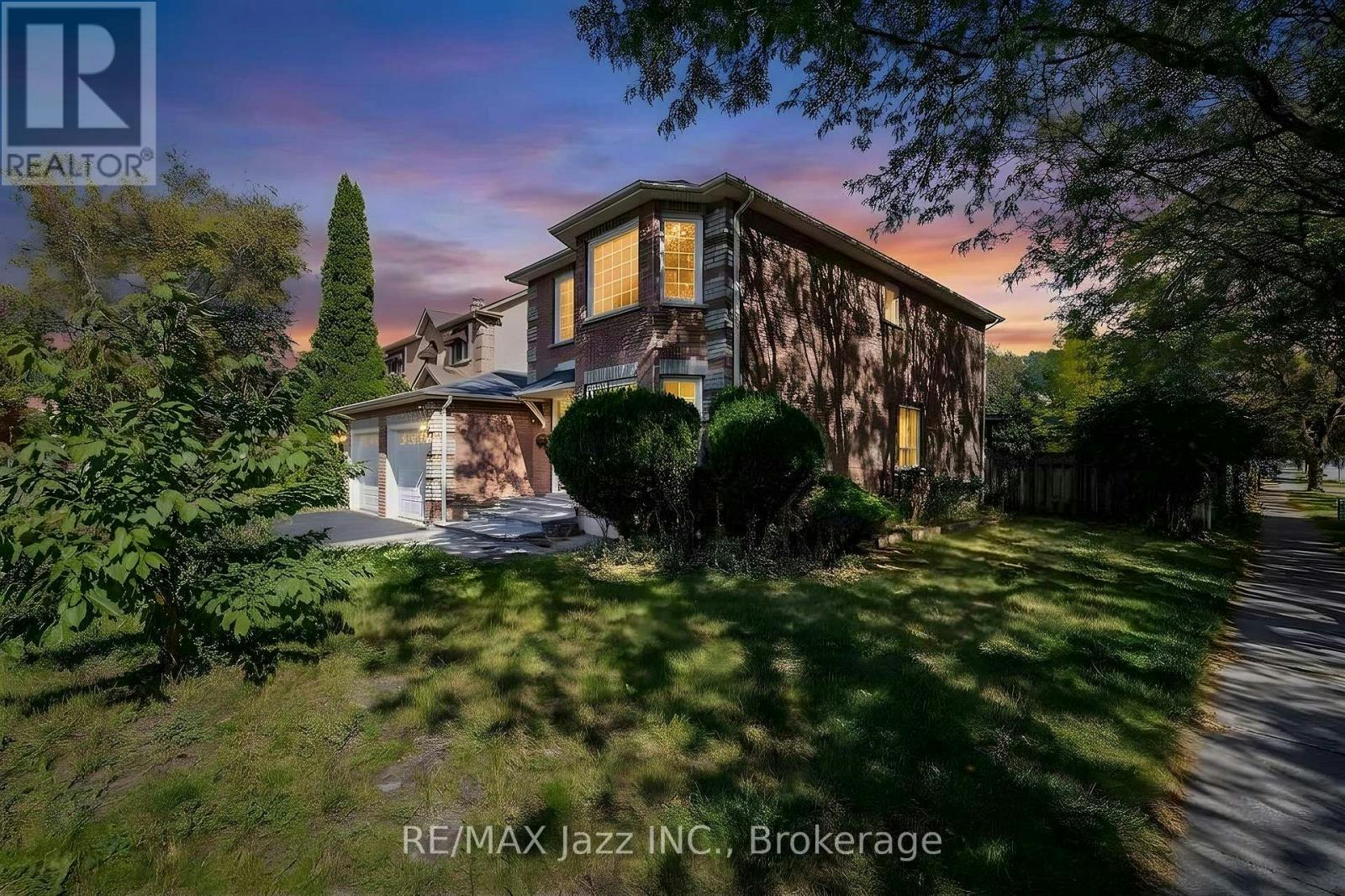 930 White Ash Drive, Whitby, ON, L1N 7S8