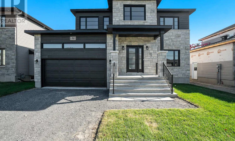 619 Geneva Crescent