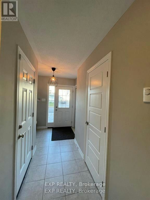 916 Fameflower Street, Ottawa, ON, K2J 0T3 - 7