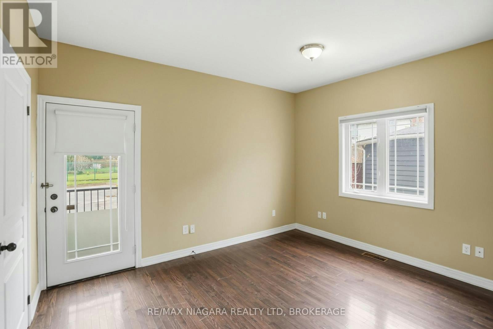 106-6045 Dunn Street, Niagara Falls, ON, L2G 2P2 - 20