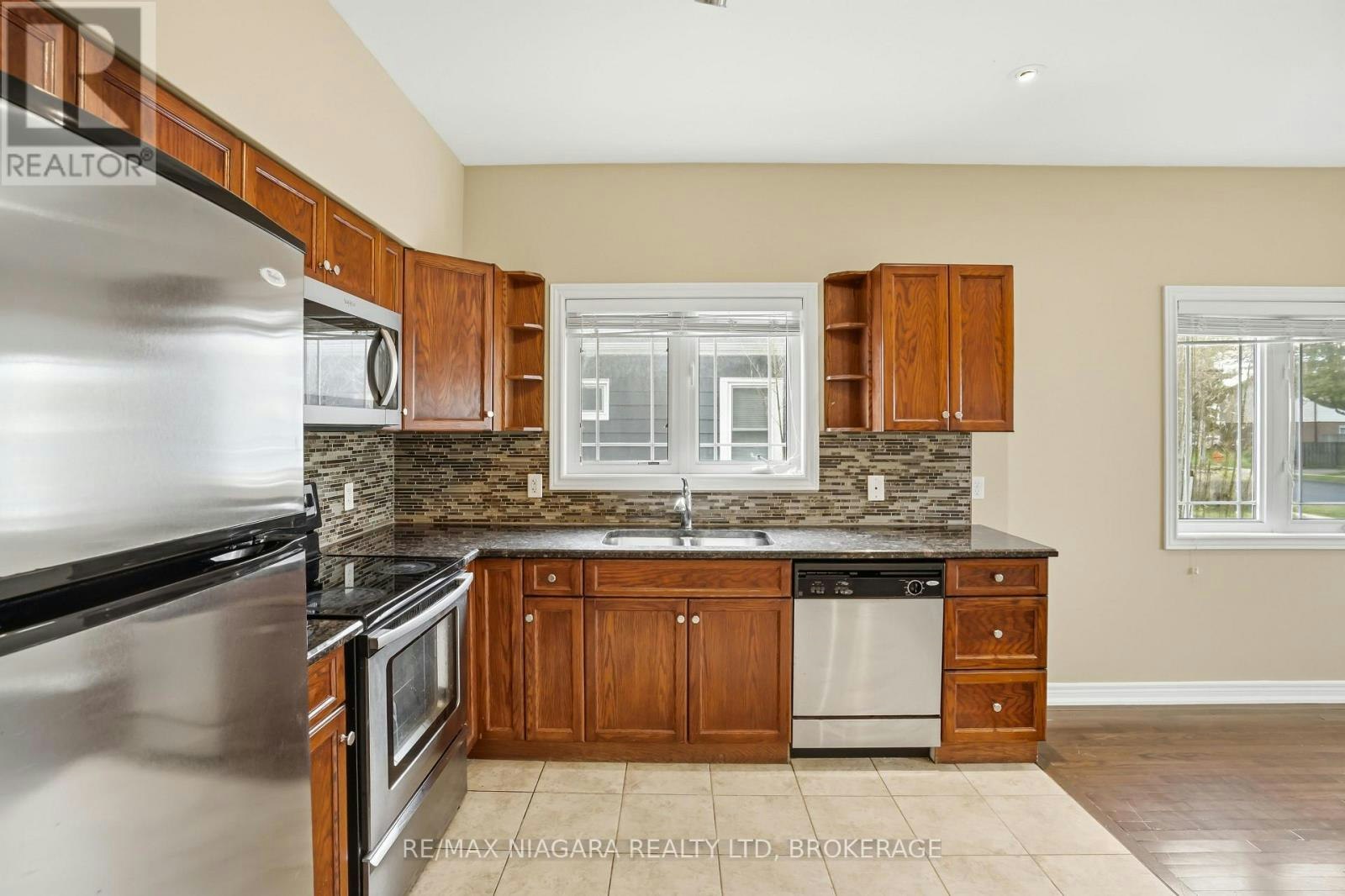 106-6045 Dunn Street, Niagara Falls, ON, L2G 2P2 - 14