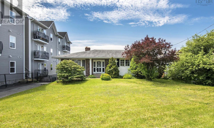 87 Cow Bay Road