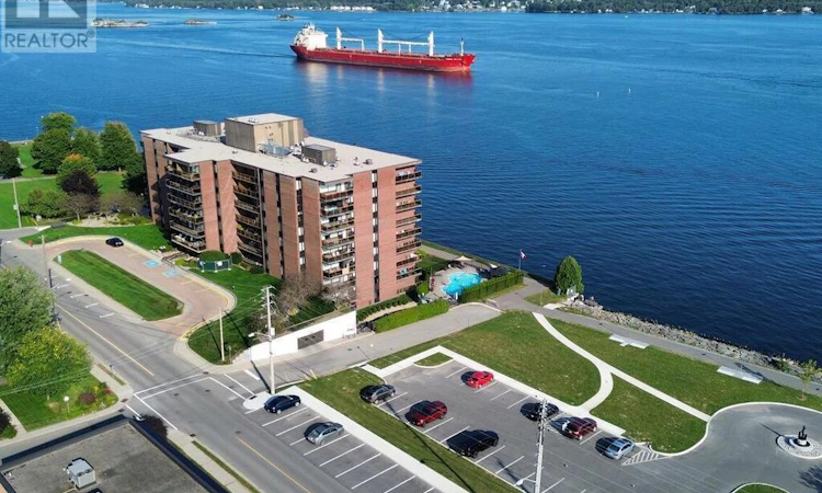 103-55 Water Street E