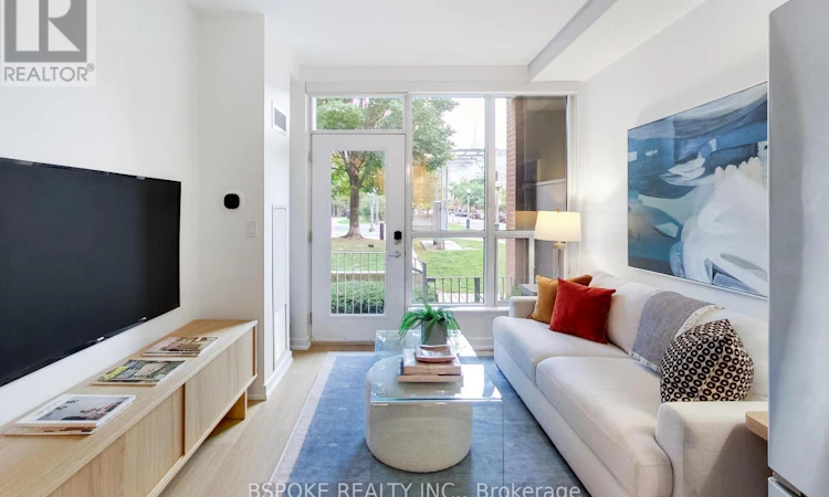 132-1005 King Street W