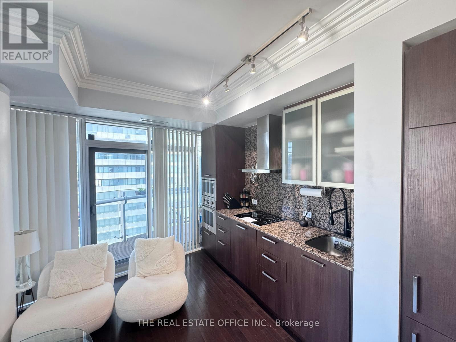 2511-14 York Street, Toronto, ON, M5J 2Z2 - 7