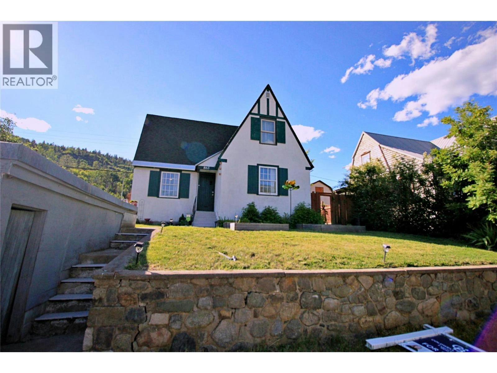 865 Kipling Street, Warfield, BC, V1R 2A5