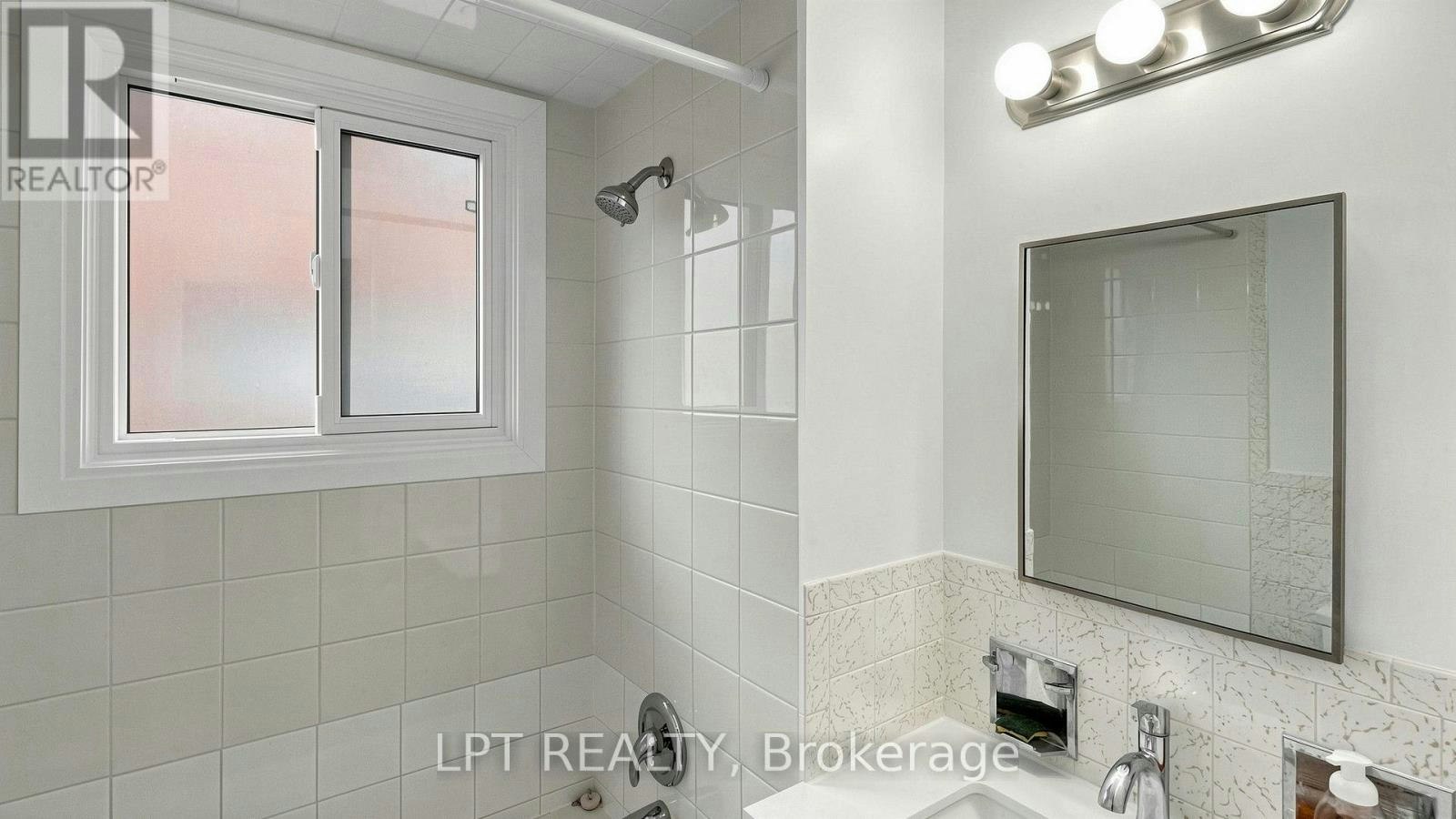 MAIN Floor 477 Cosburn Apt Avenue, Toronto, ON, M4J 2N6 - 28