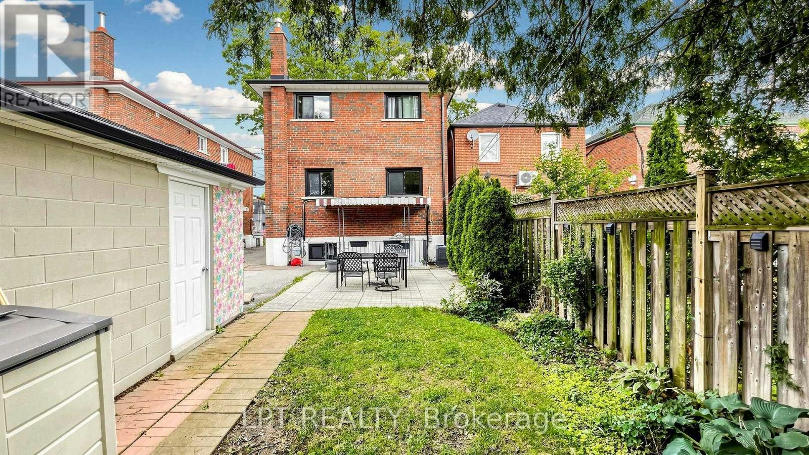 MAIN Floor 477 Cosburn Apt Avenue, Toronto, ON, M4J 2N6 - 35