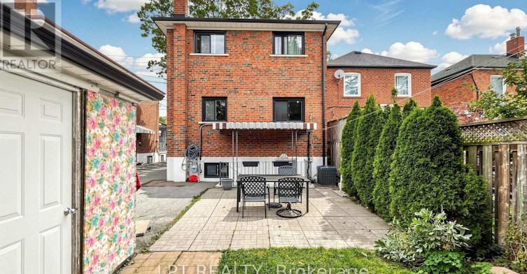 MAIN Floor 477 Cosburn Apt Avenue, Toronto, ON, M4J 2N6 - 33