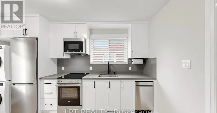 MAIN Floor 477 Cosburn Apt Avenue, Toronto, ON, M4J 2N6 - 16