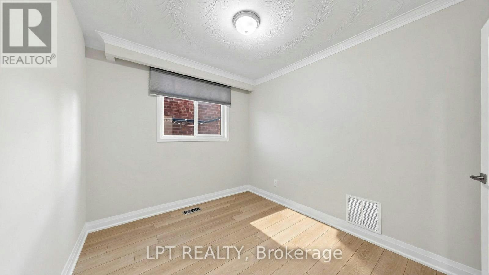 MAIN Floor 477 Cosburn Apt Avenue, Toronto, ON, M4J 2N6 - 19