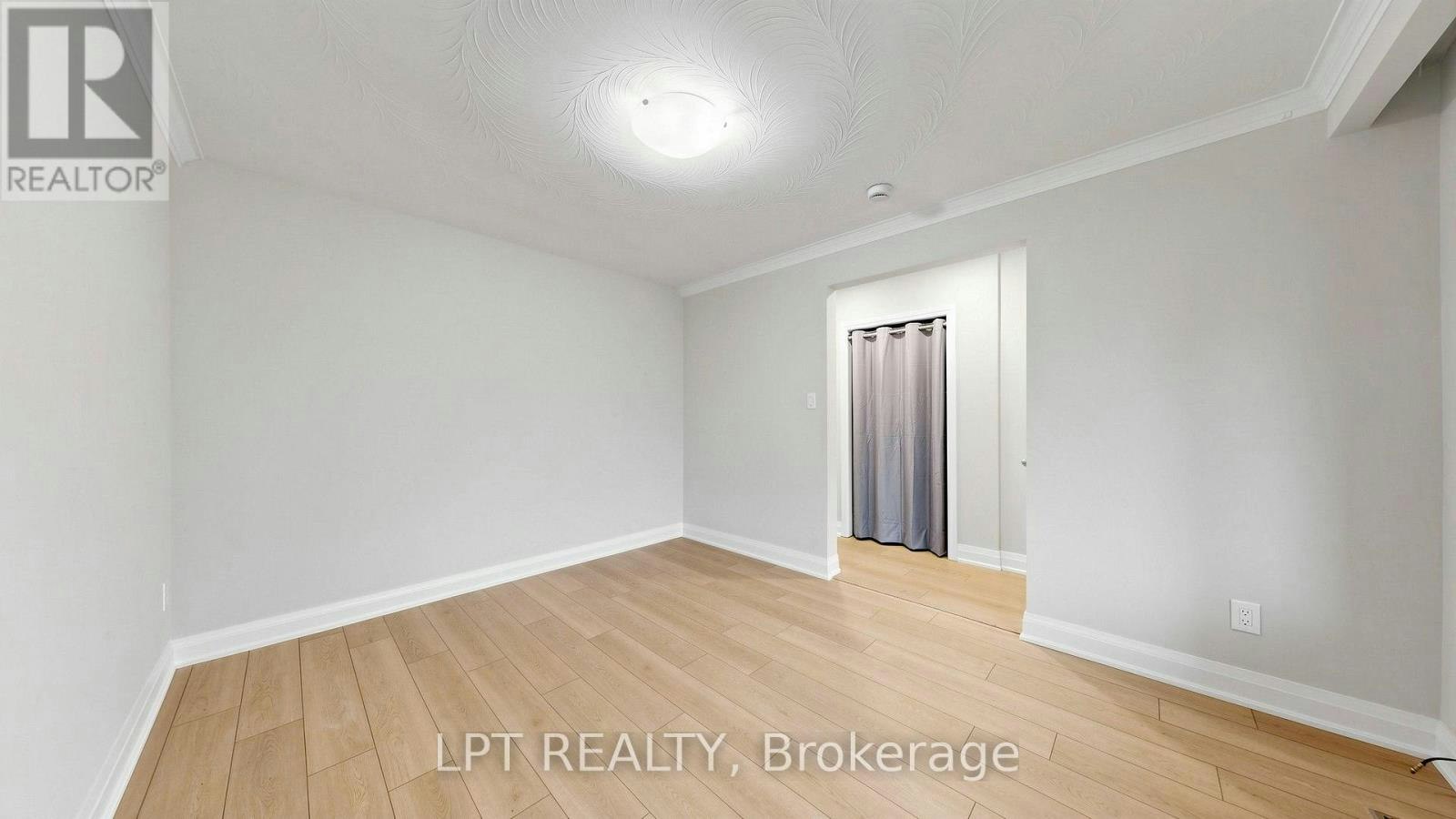 MAIN Floor 477 Cosburn Apt Avenue, Toronto, ON, M4J 2N6 - 9
